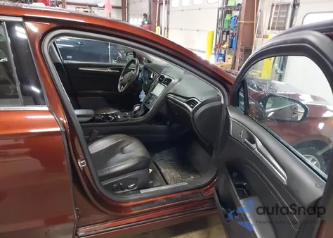 2015 Ford Fusion Titanium z USA, uszkodzony, nr VIN 3FA6P0D97FR212259